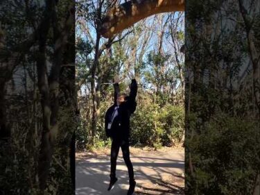 上平真ニ選手&市川哲也選手　恐竜の森探索オフショット